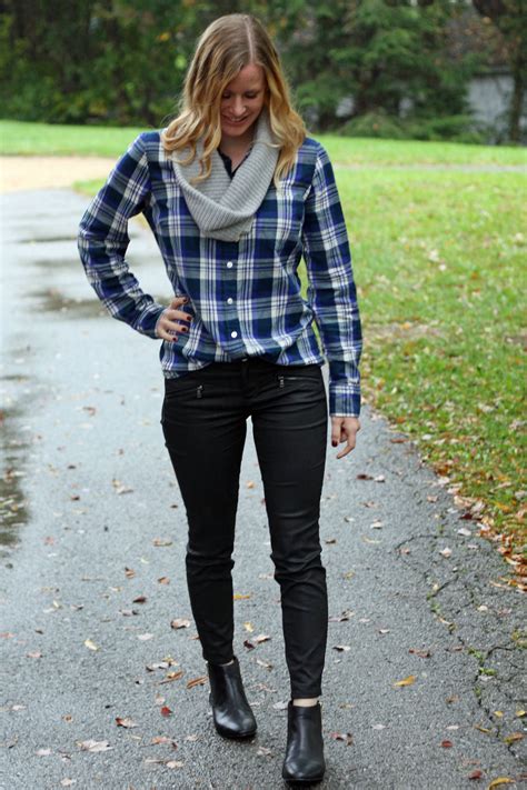 21 Flannel Shirt Outfits for Women .